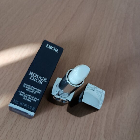 Rouge Dior Lip Balm Hydrating Lip Care - Refillable - Picture 2 of 9